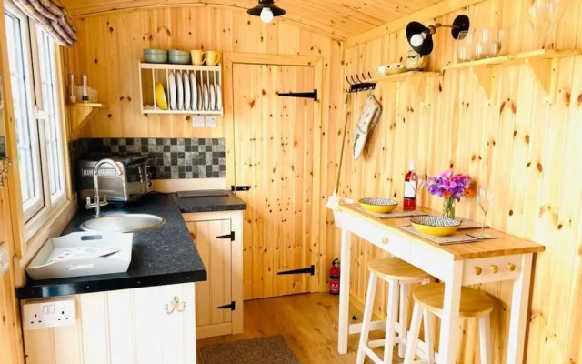 Remarkable Shepherds Hut in a Beautiful Location
