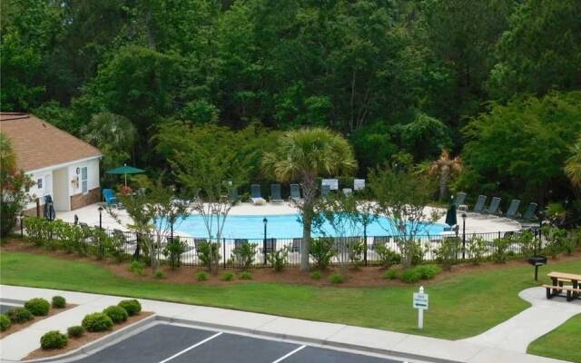 Arbor Trace Condo #723
