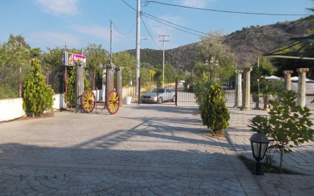 Kalogria Beach Hotel