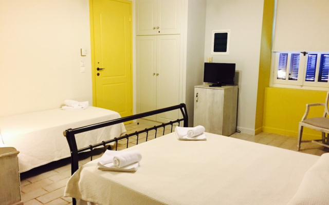 Arethousa Hotel