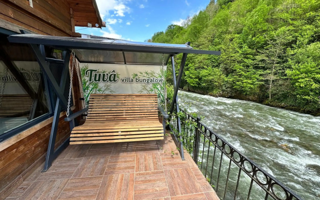 Tuva Villa's