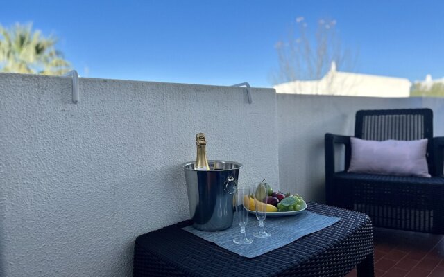Vilamoura Cosy 4 With Pool by Homing