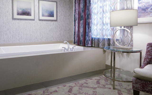 Silver Legacy Reno- A Caesars Rewards Destination