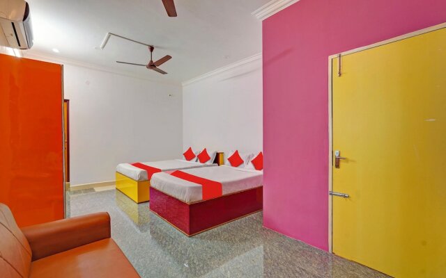 Oyo 822990 Dhanas Best Ambience