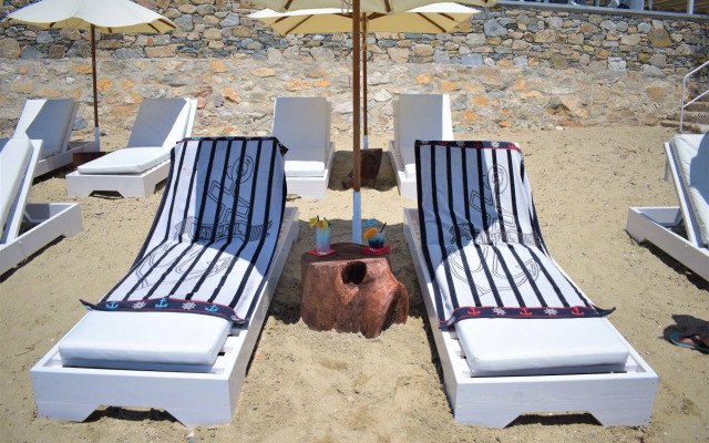 Vari Beach Hotel