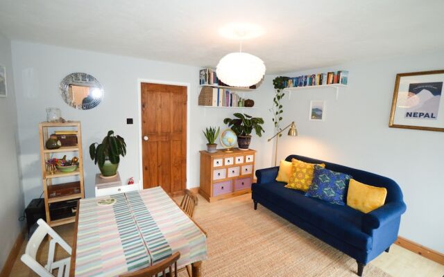 Amazing 1 Bedroom House Near Fishponds