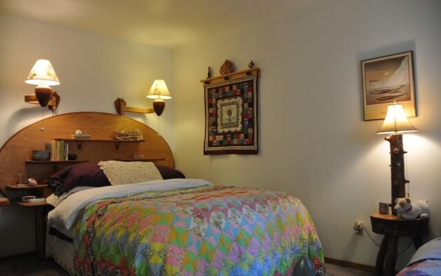 Whalesong Bed and Breakfast