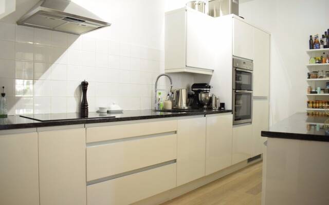 Open Plan Flat in East London