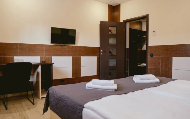 Korona Hostel