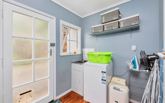 Rustic 1br in Kohimarama Parking & Wifi