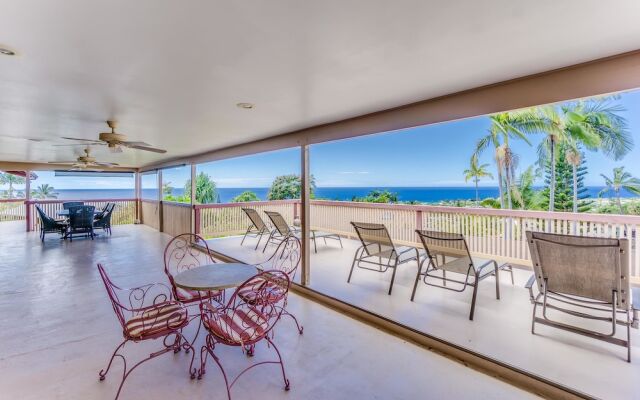 Hale Nui Ohana - 4 Br home by RedAwning