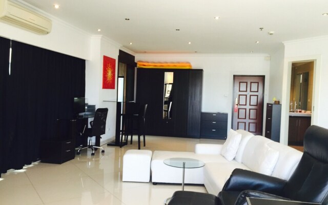 View Talay 6 Pattaya Beach Apartment by Honey