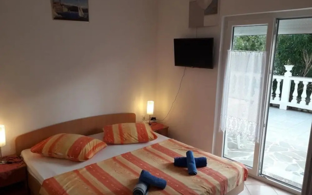 Mili - 250 m From sea - A1 Marjetka