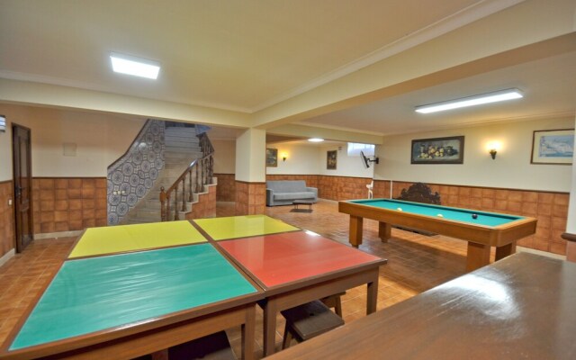 Residential Cul-de-sac Walking Distance to Centre, Private Pool, Free AC & Wifi