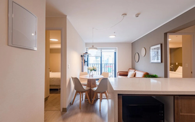 Trendy Host Alta San Isidro