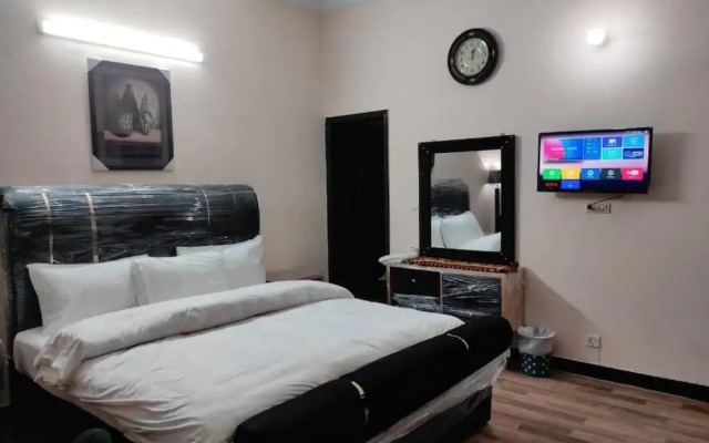Every Lodge Guest House