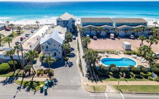 The Crystal Beach House - 1768742