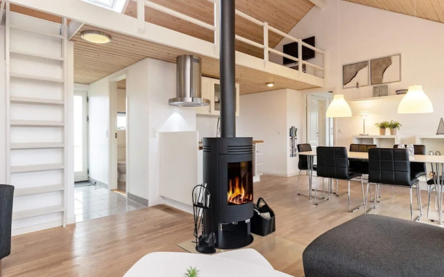 6 Person Holiday Home in Brovst