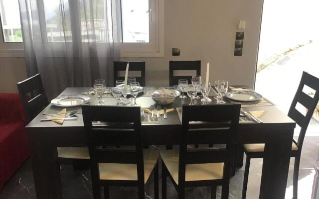 Zois' House