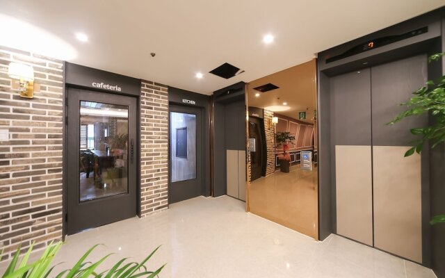 Changwon Boutique Hotel Gung