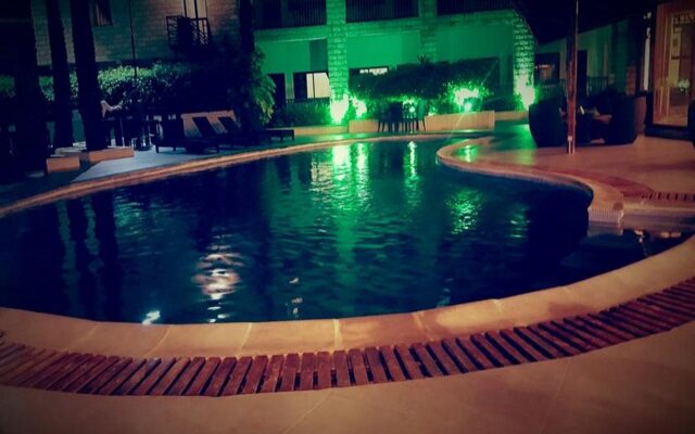 Riviera Taouyah Hotel