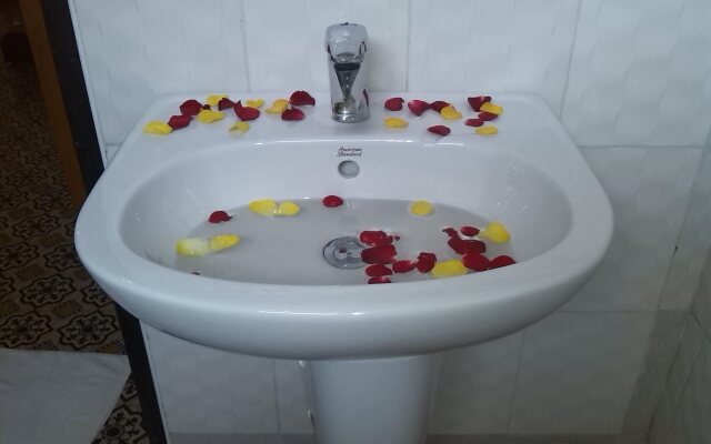 Golden House Hotel