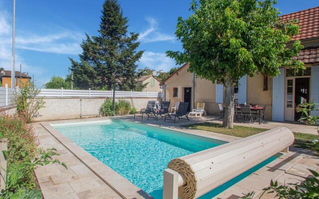 Cozy Bergerac Haven w/ Pool