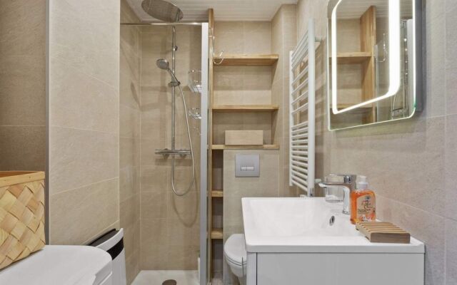 Charming Blue Studio - 15 Mins to Grand Palais
