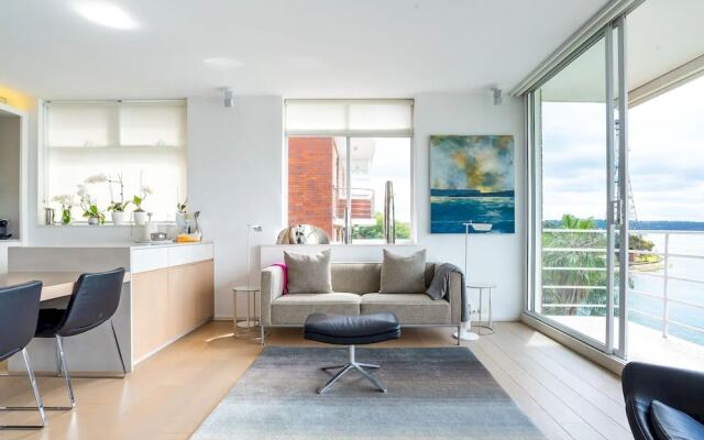 2 Bedroom Apartment with Bay View