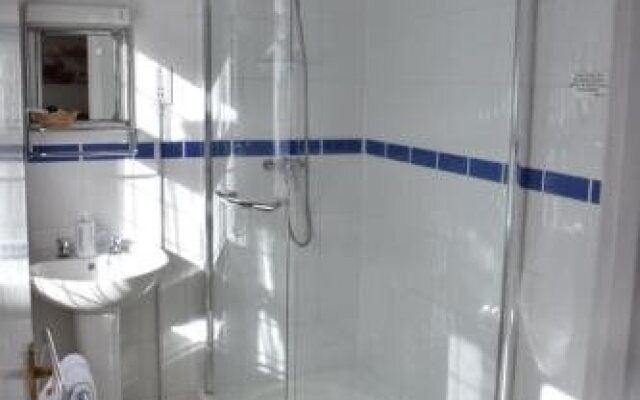 Clifton Bridge Guesthouse