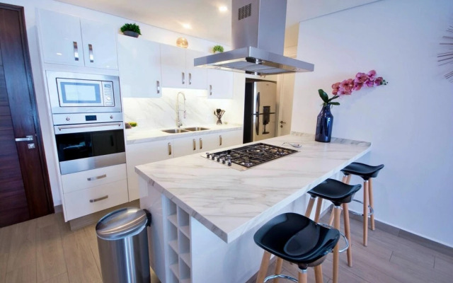 Real View Towers E504 by Casago