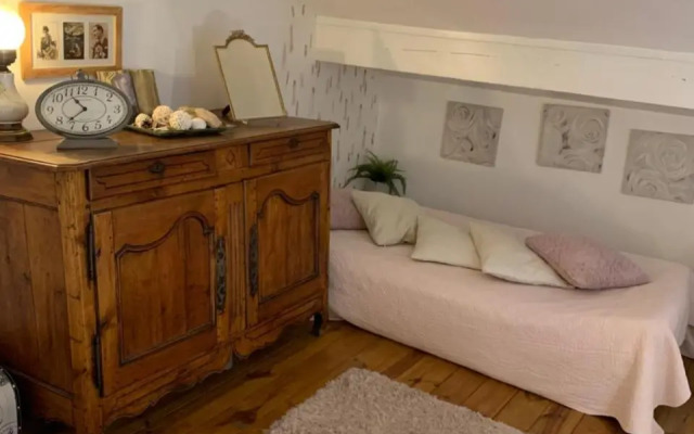 petite maison cosy avec exterieur