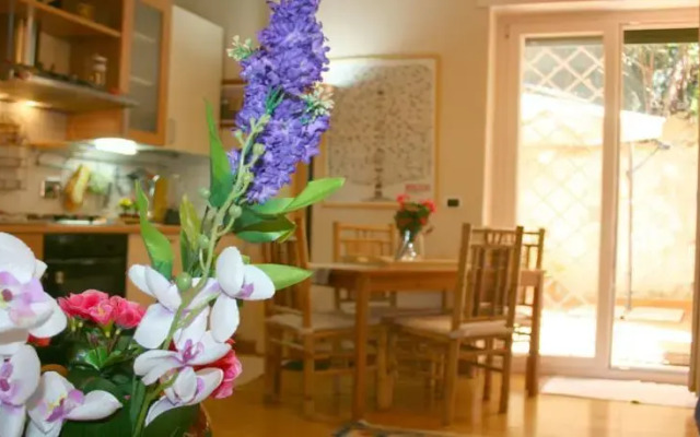 Valentina Apartment near Trastevere