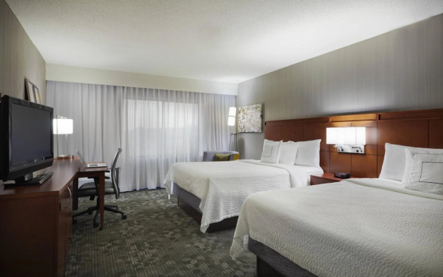 Courtyard Chicago St. Charles