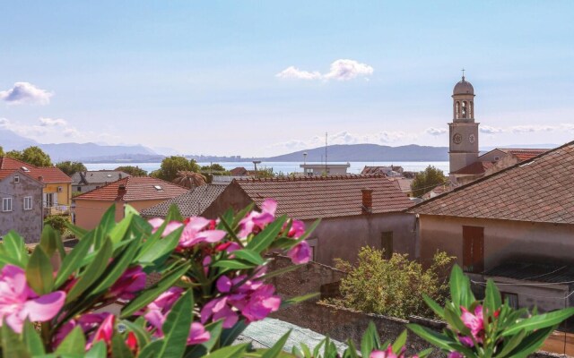 Awesome Apartment in Kastel Stari With Wifi