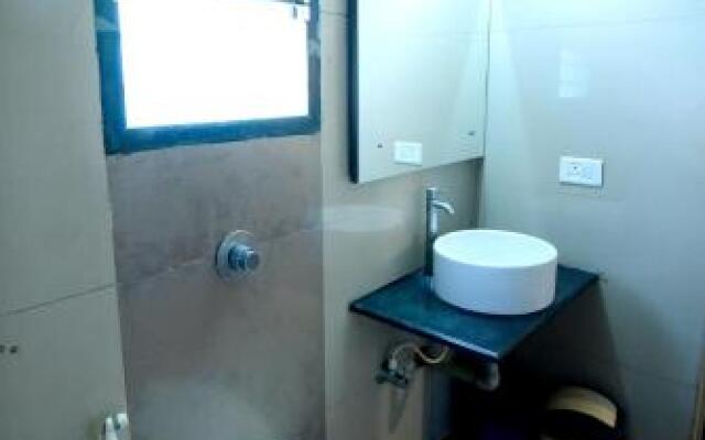 Hotel Shastri Paradise