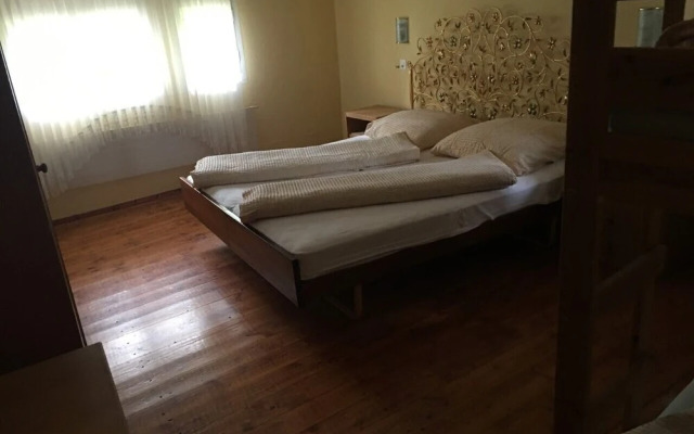 Schwanen Hotel & Backpacker