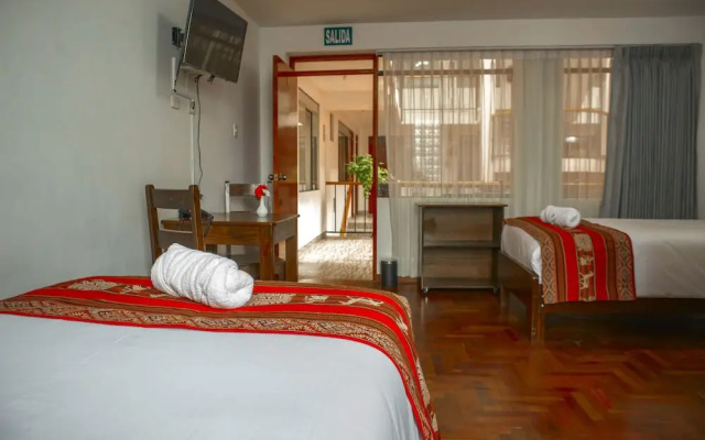 Hotel Del Prado Hometown