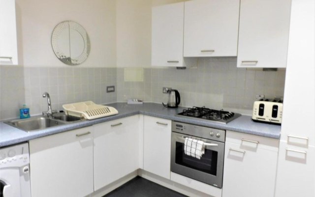 2 Bedroom Apt in the Heart of the City Centre, perfect Location