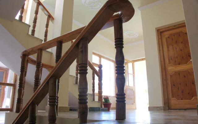 New Moon Guest House