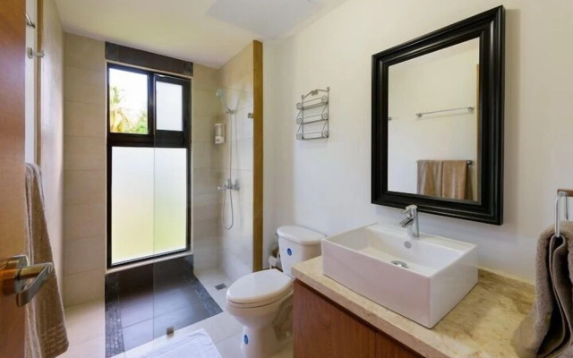 Coson Bay Hotel & Residence