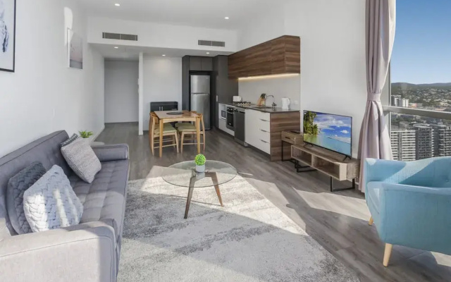 River-view Unit With Rooftop Pool Near Museums