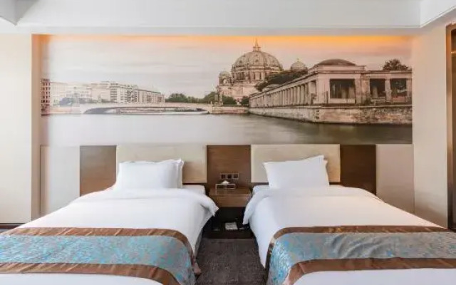 Yunwei Business Hotel