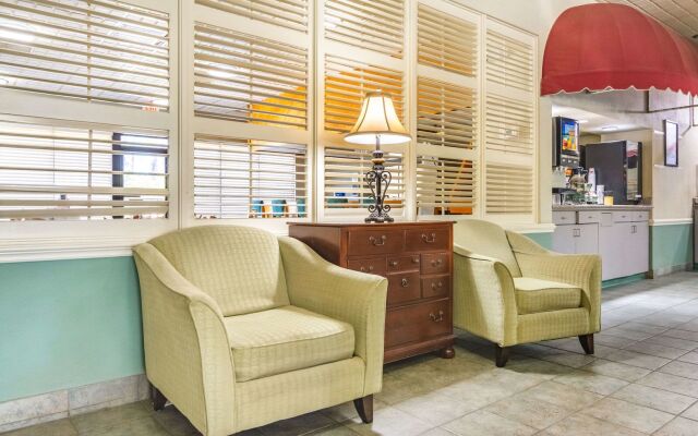 Red Roof Inn Sanford