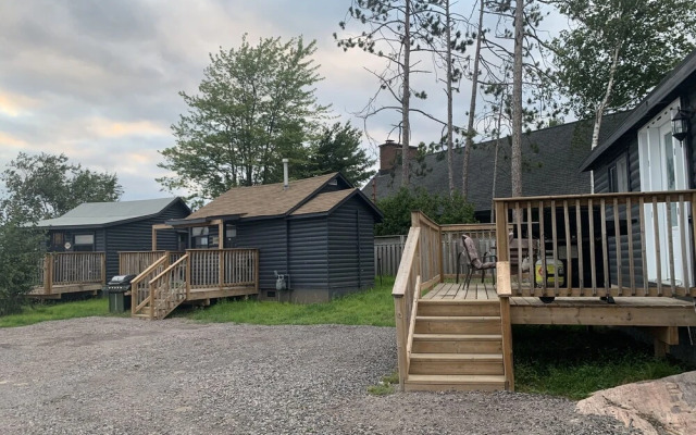 Glen Garry Motel and Cottages