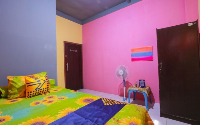 SPOT ON 2117 Anugerah Family Residence – Guest Rooms – Banyuwangi