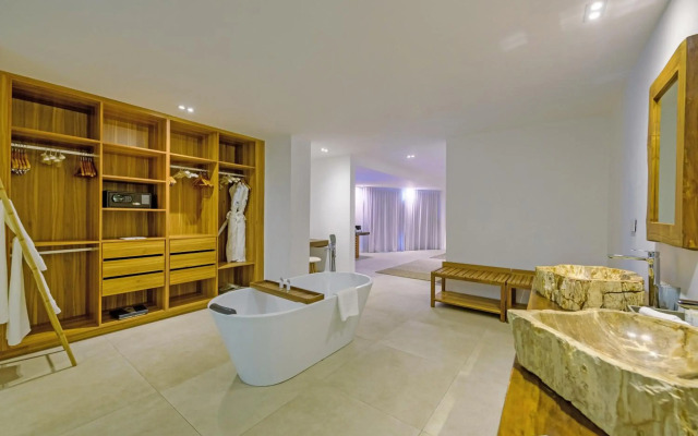 Seasense Boutique Hotel & Spa