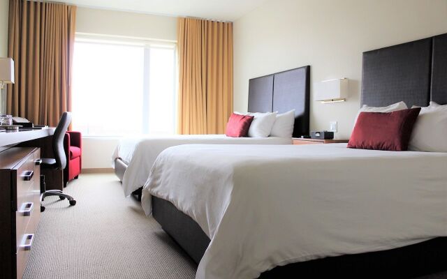 I Hotel And Illinois Conference Center