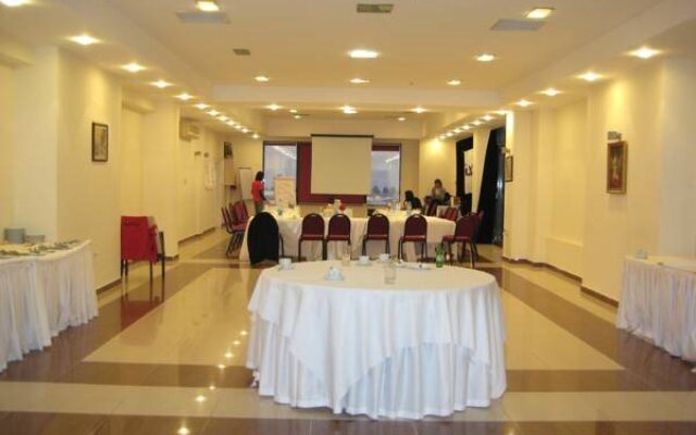 Life Port Hotel ****