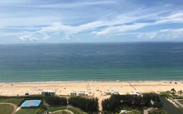 Hailing Island Neptune Sea View Hotel (Poly Shili Yintan Branch)